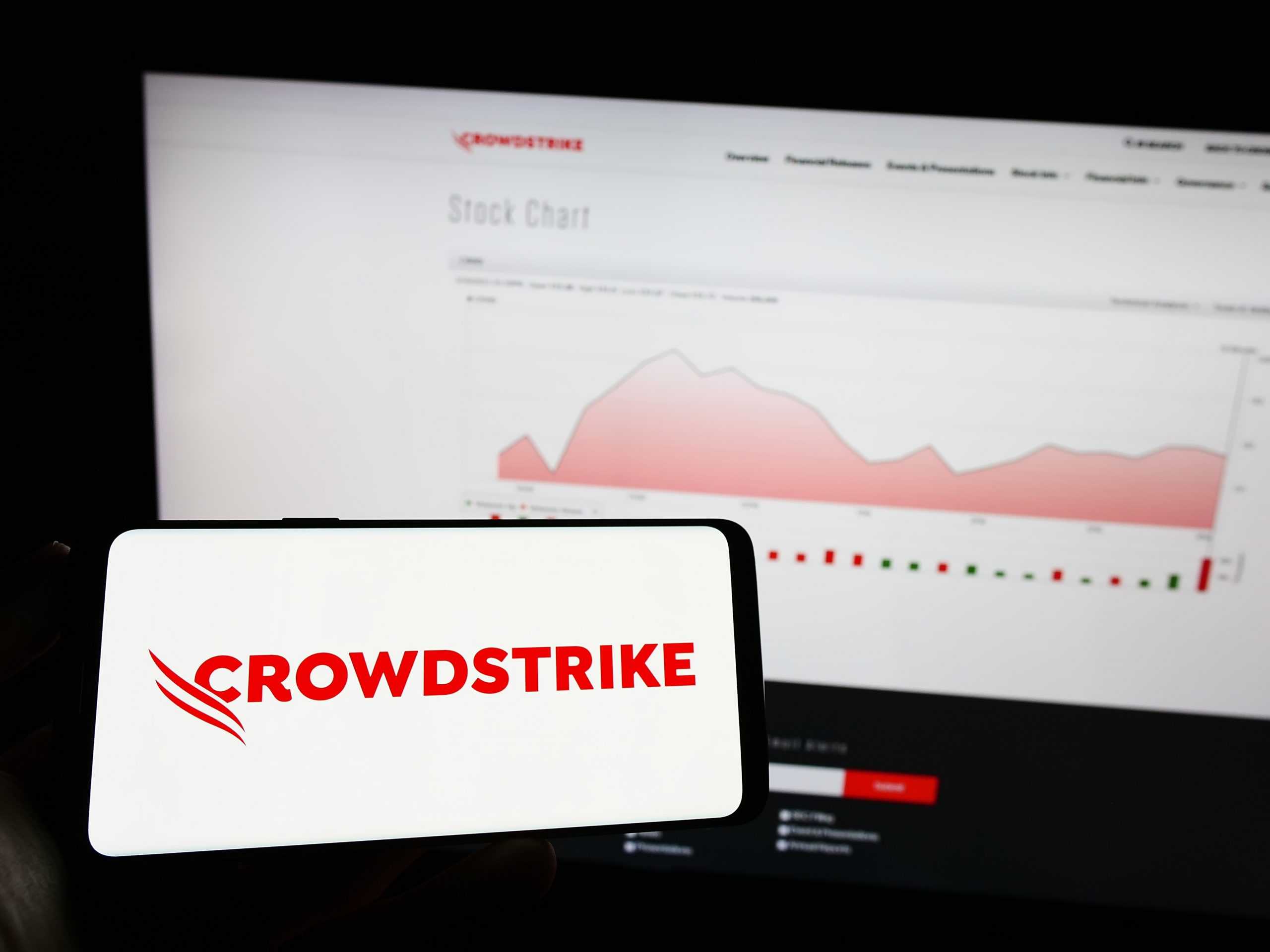 CrowdStrike demite funcionário por vazamento de informações internas