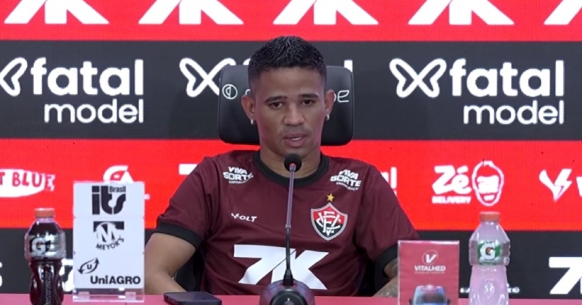 Erick deseja ficar no Vitória e classifica duelo como decisivo