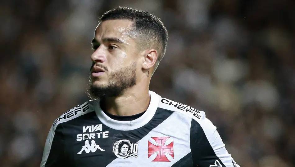 Vasco enfrenta Bahia sem Coutinho e com três retornos
