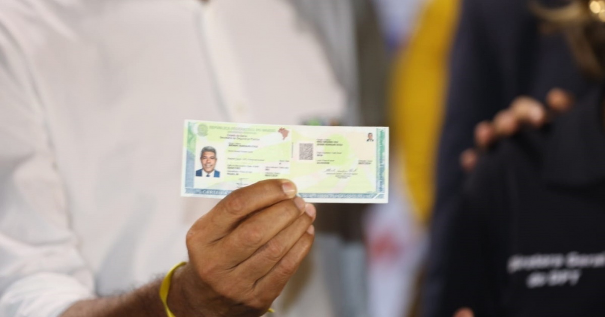 Projeto de Jerônimo na AL-BA atualiza taxas da Carteira de Identidade