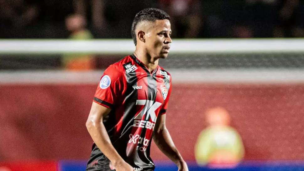 Vitória busca vitória contra Palmeiras para escapar do rebaixamento