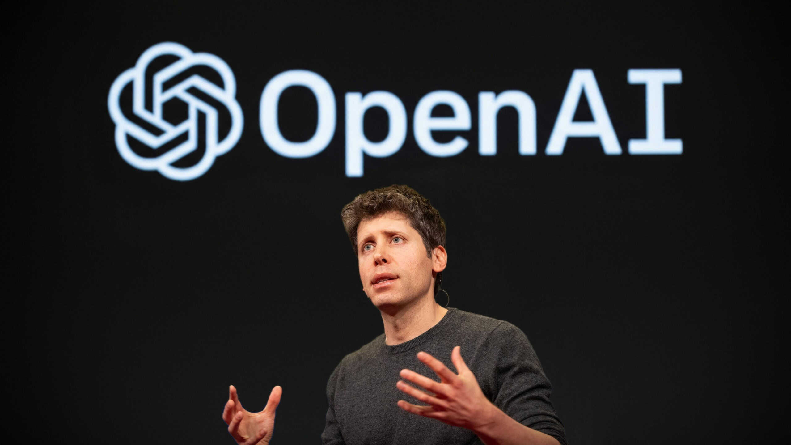 OpenAI e Foxconn firmam parceria para servidores de IA nos EUA