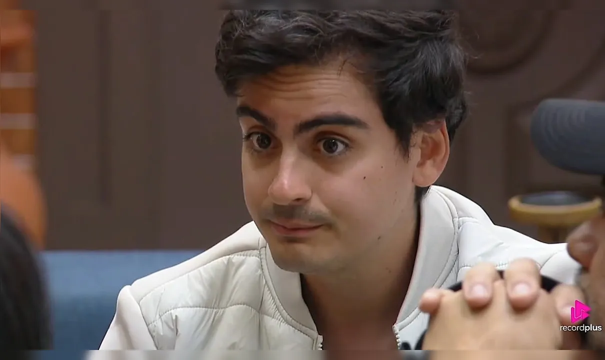 A Fazenda 17: participantes comentam sobre partes íntimas