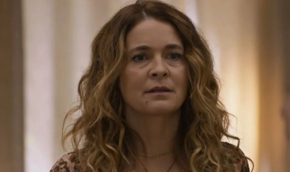 Filipa planeja vingança contra Jaques com ajuda de Leo em Dona de Mim