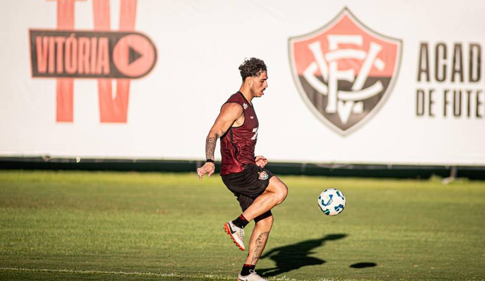 Vitória enfrenta Palmeiras no Allianz Parque pelo Brasileirão