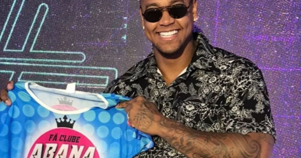 Léo Santana comemora 20 anos de carreira com evento em Salvador